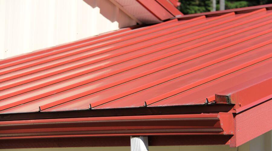 Roof Gutter Cleaning in Urbandale, IA